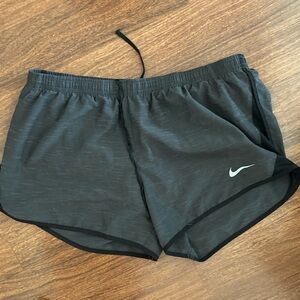 Nike Women's Charcoal Athletic Shorts Sz L